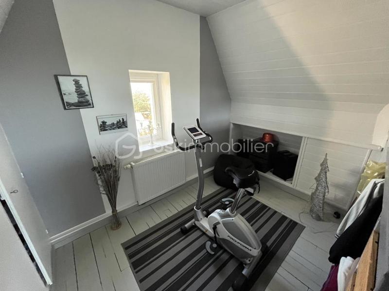 Demeure - 167 m² - 8 pièces