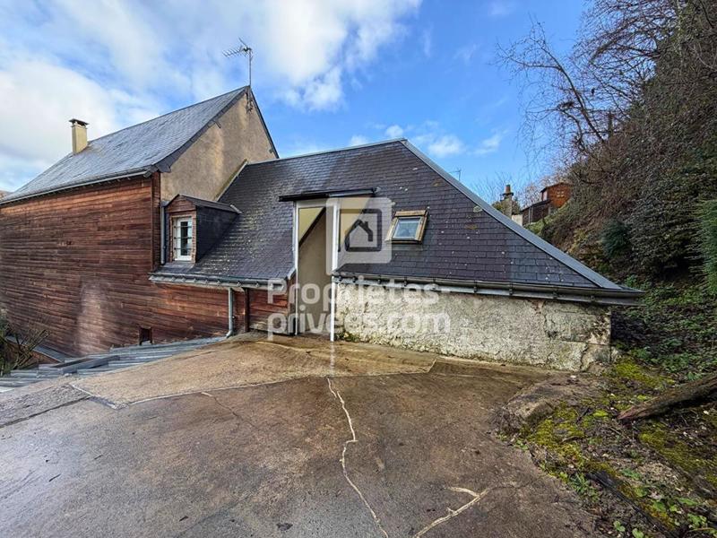 Maison - 262 m² - 11 pièces