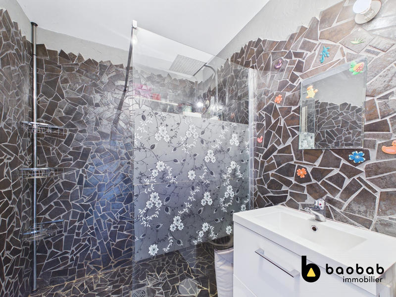 Appartement - 76 m² - 3 pièces