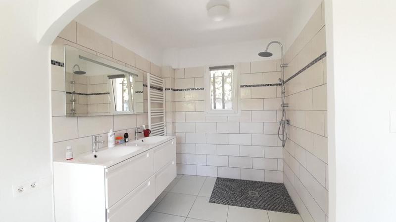 Maison - 104 m² - 4 pièces