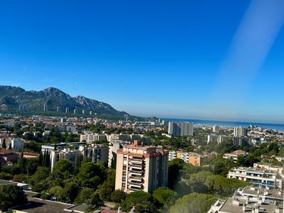 Appartement - 105 m² - 4 pièces