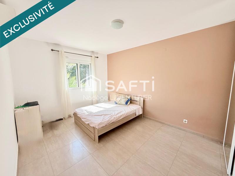 Maison - 238 m² - 9 pièces