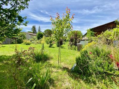 Maison - 280 m² - 6 pièces