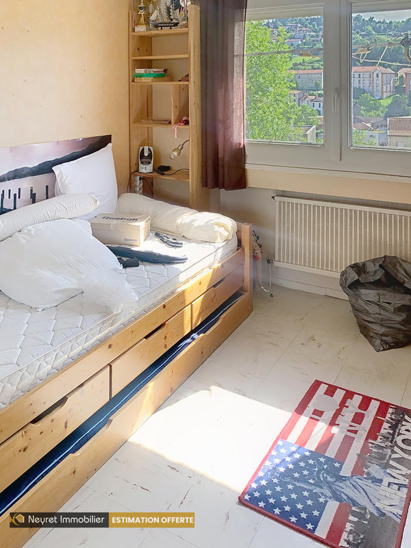 Triplex - 122 m² - 7 pièces