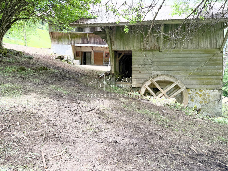 Maison - 400 m² - 4 pièces