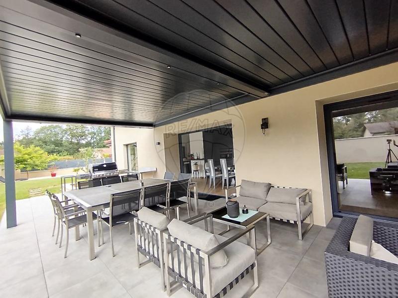 Maison - 178 m² - 6 pièces