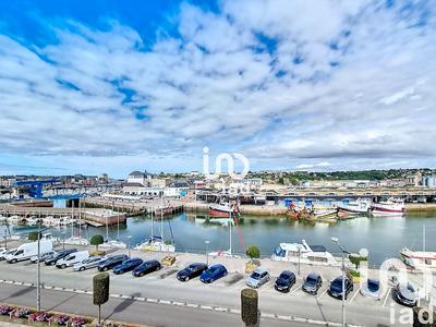 Studio - 40 m² - 2 pièces