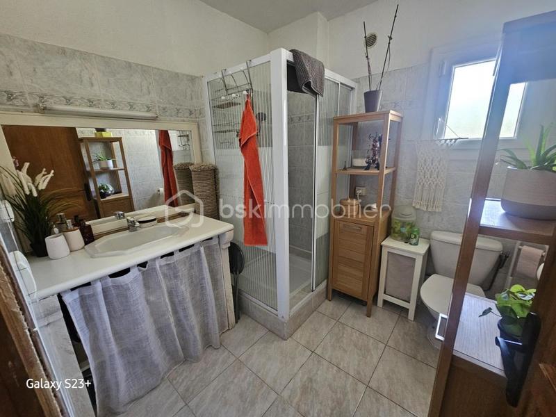 Villa - 192 m² - 9 pièces