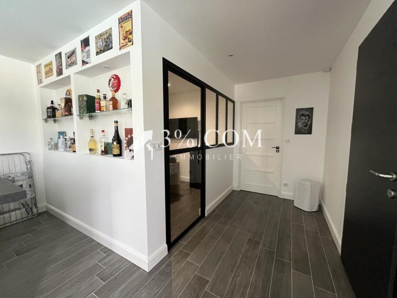 Villa - 185 m² - 6 pièces