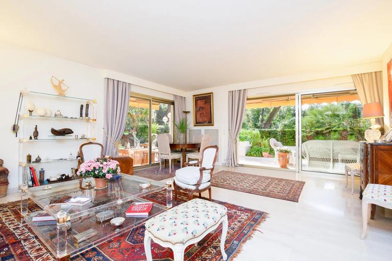 Appartement - 100 m² - 4 pièces