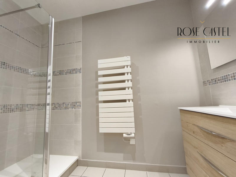 Maison ancienne - 204 m² - 8 pièces