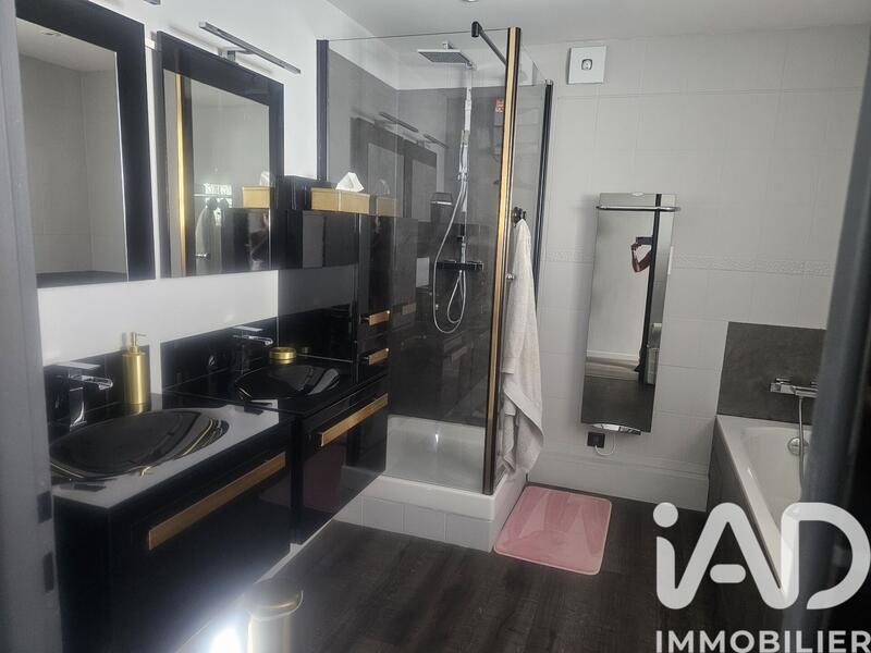 Maison - 143 m² - 5 pièces