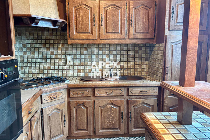 Maison - 93 m² - 5 pièces