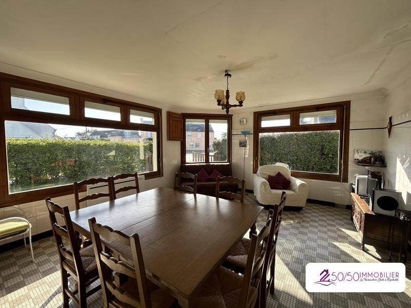 Maison - 95 m² - 6 pièces