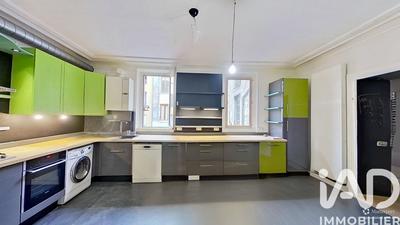 Appartement - 203 m² - 7 pièces