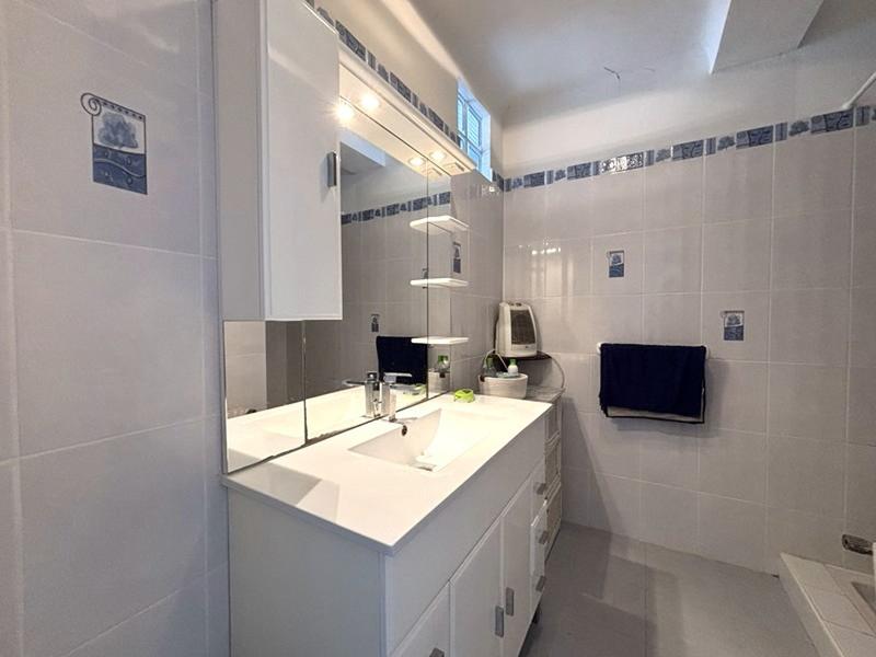 Ferme - 250 m² - 8 pièces