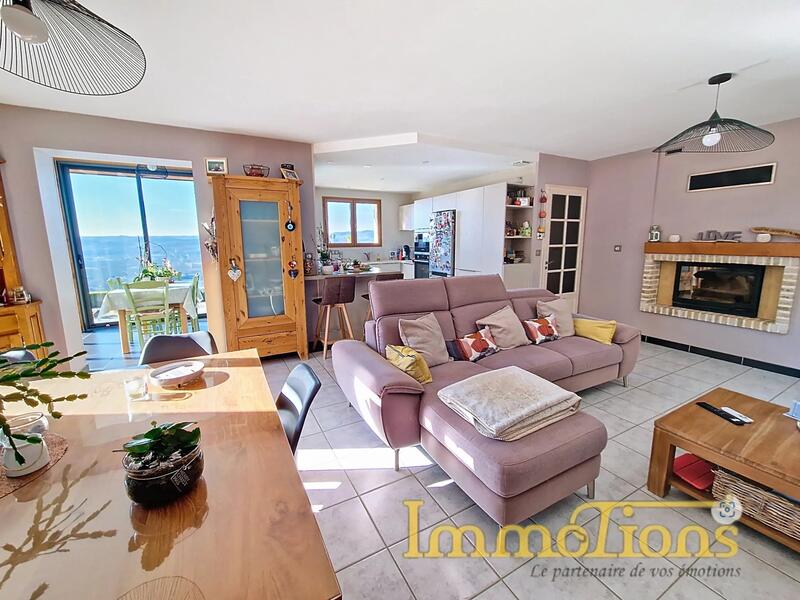 Maison - 160 m² - 7 pièces