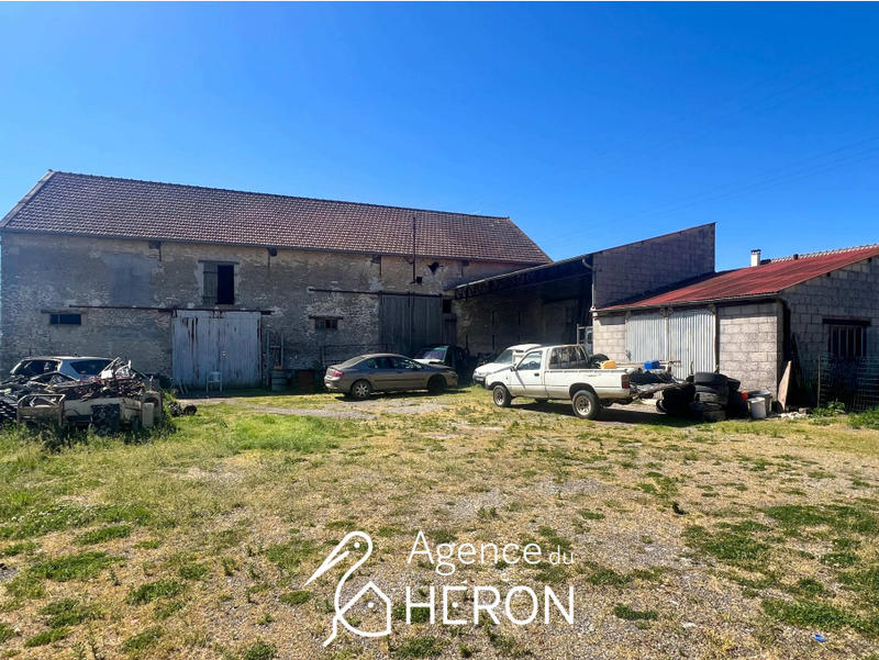 Maison - 216 m² - 7 pièces