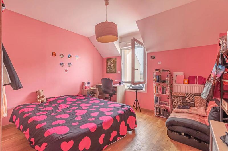 Maison - 140 m² - 5 pièces