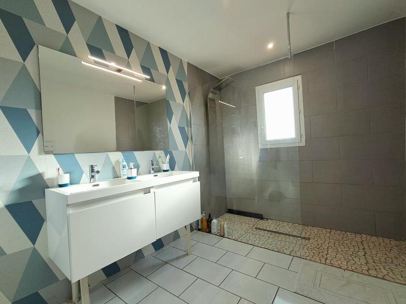 Maison - 192 m² - 7 pièces