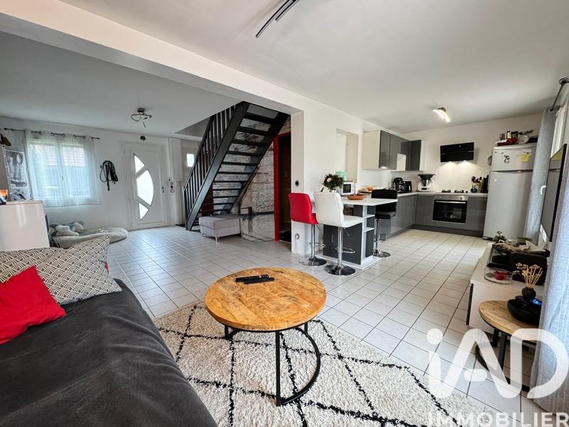 Maison - 90 m² - 4 pièces