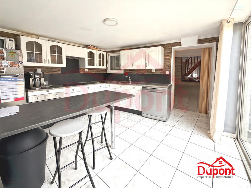 Maison - 97 m² - 5 pièces