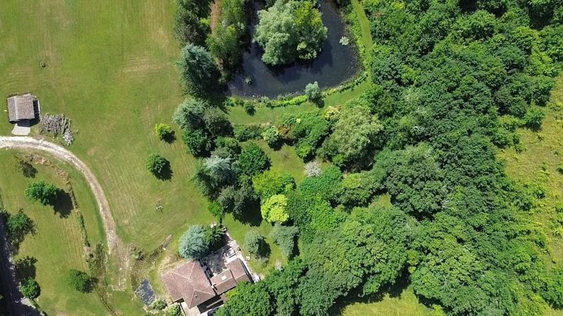 Maison - 206 m² - 7 pièces