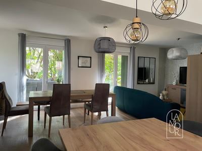 Appartement - 155 m² - 7 pièces