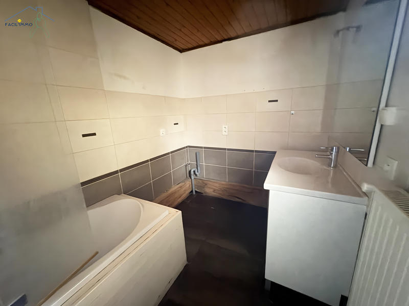 Maison - 80 m² - 5 pièces