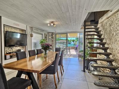 Maison - 162 m² - 6 pièces