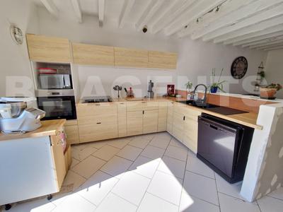 Maison en pierre - 182 m² - 9 pièces
