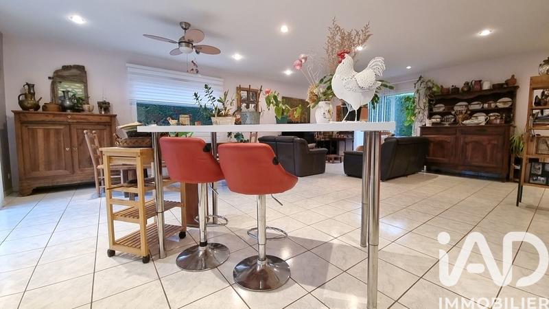 Maison - 122 m² - 6 pièces