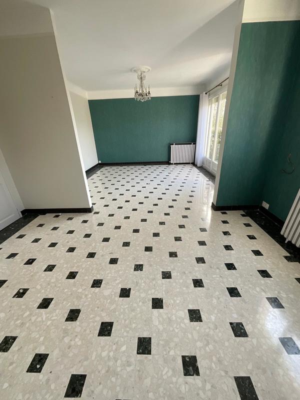 Maison - 137 m² - 5 pièces