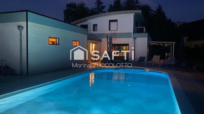 Maison - 178 m² - 10 pièces