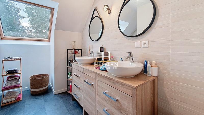 Villa - 179 m² - 6 pièces