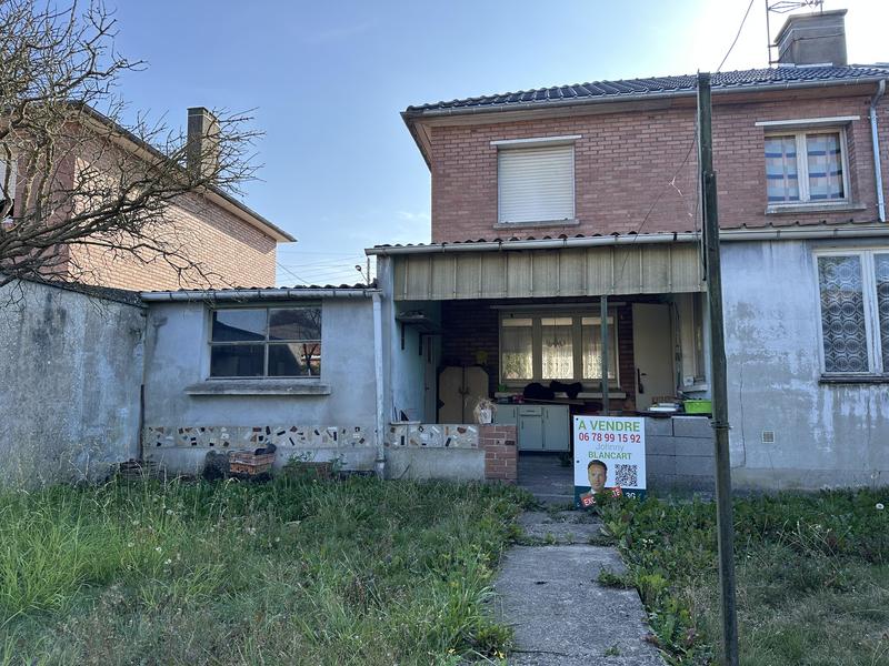 Maison - 80 m² - 4 pièces