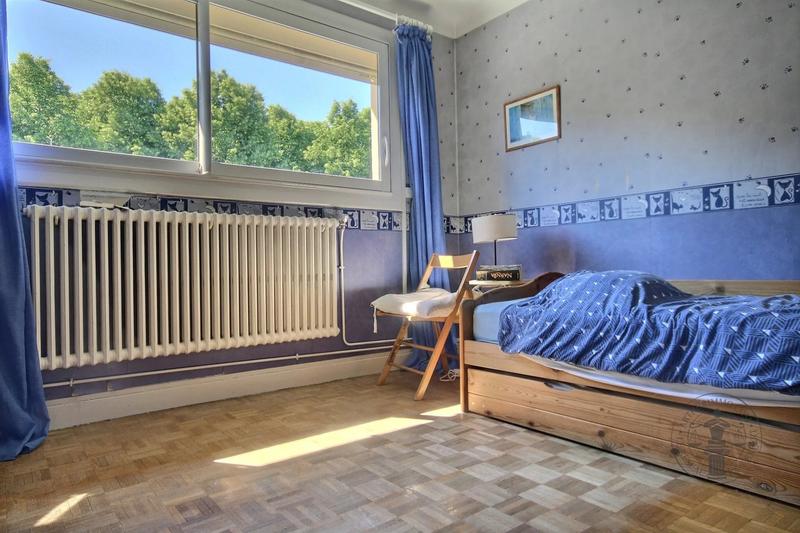 Maison - 170 m² - 8 pièces