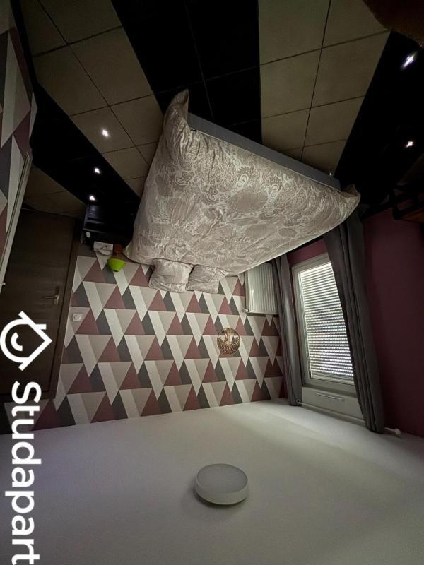 Chambre - 9 m² - 1 pièce