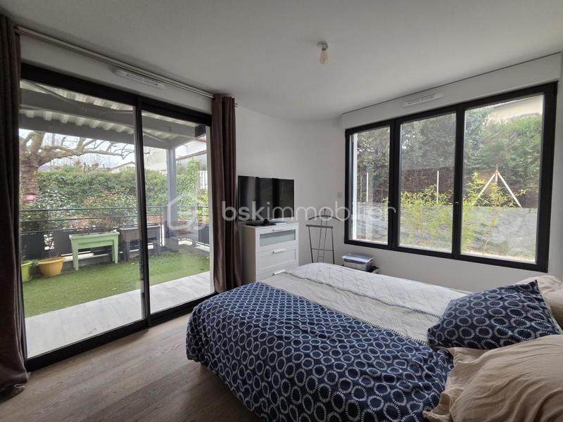 Appartement - 90 m² - 4 pièces