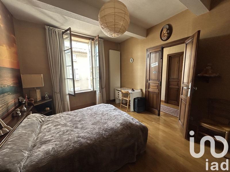 Maison de village - 318 m² - 10 pièces