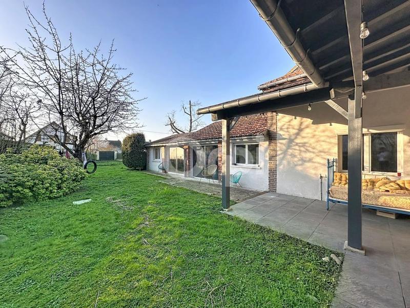 Maison - 137 m² - 5 pièces