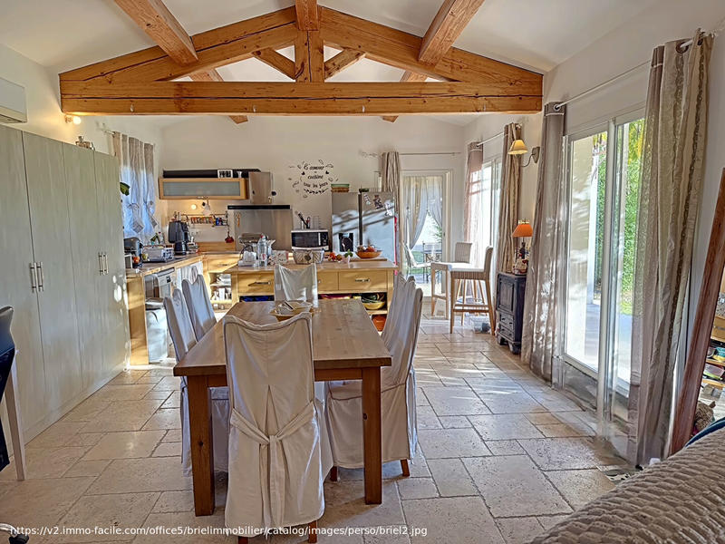 Maison - 174 m² - 7 pièces