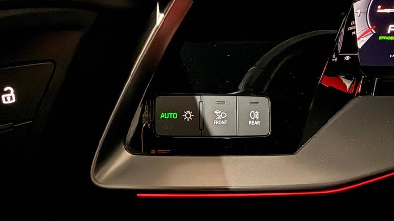 Audi A3 Berline 35 Tfsi Mild Hybrid 150 s tronic 7 s line