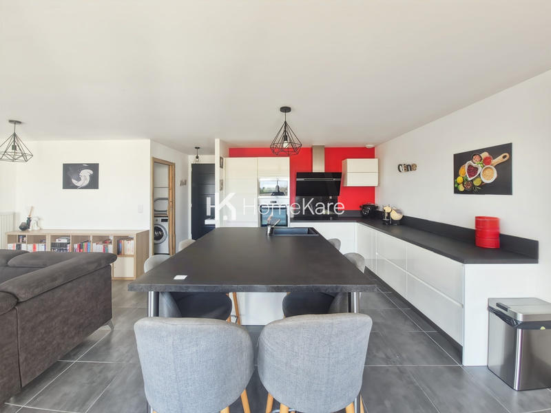 Maison - 92 m² - 4 pièces