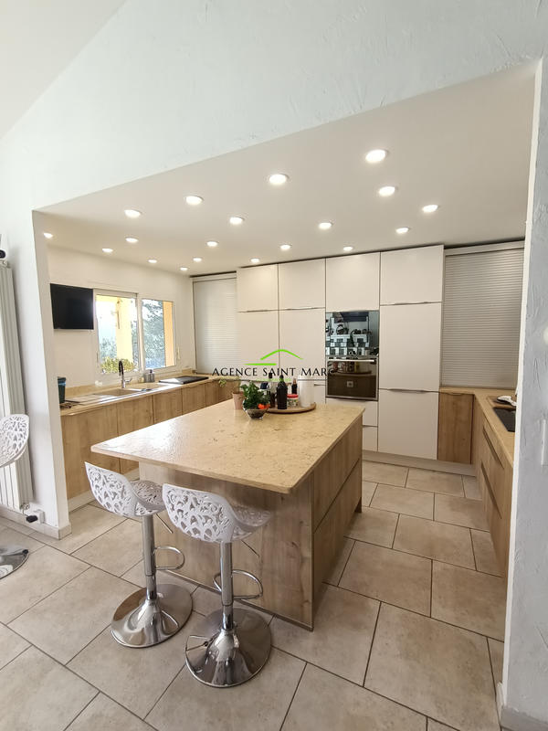 Maison - 167 m² - 5 pièces