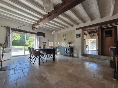 Villa - 359 m² - 11 pièces