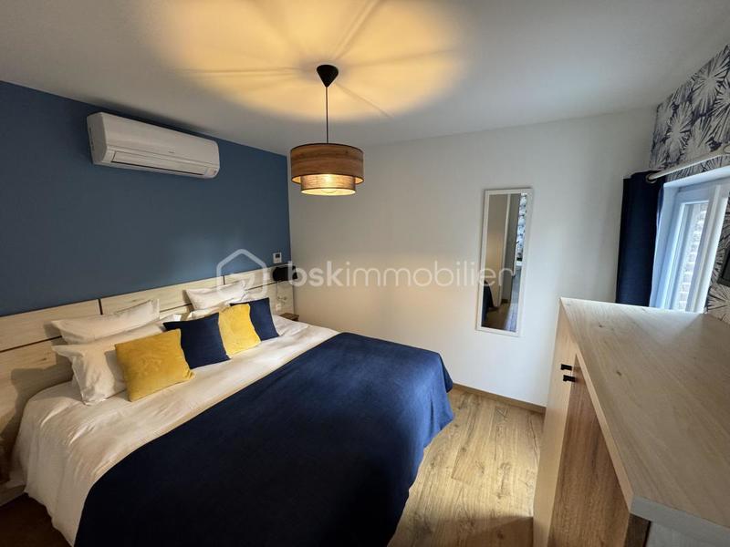 Appartement - 160 m² - 8 pièces