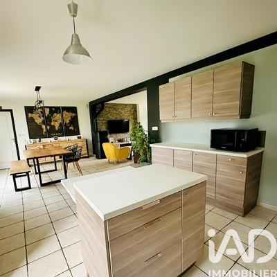 Maison - 149 m² - 6 pièces