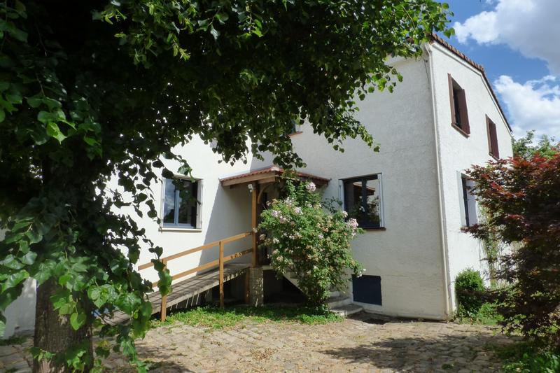 Maison - 176 m² - 9 pièces