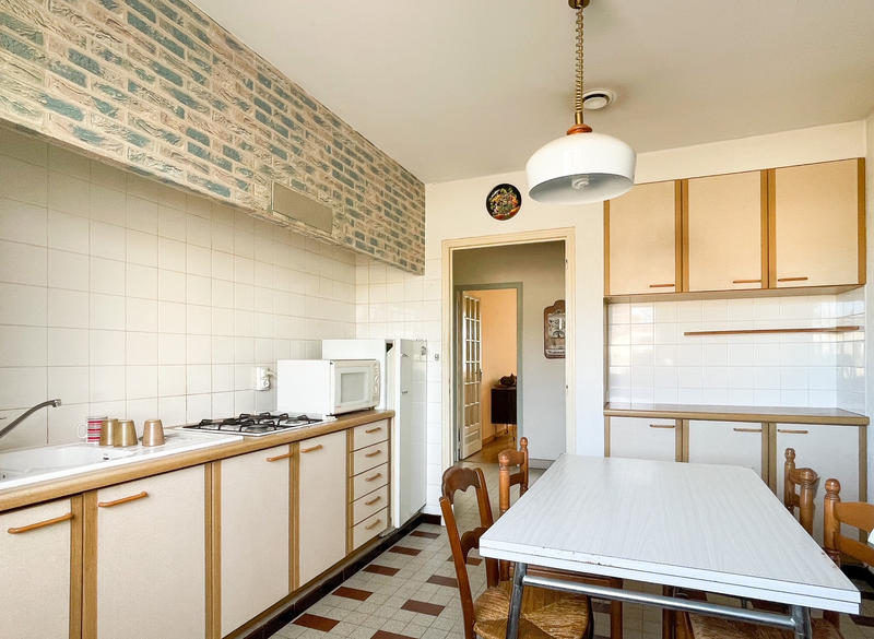 Maison - 99 m² - 5 pièces